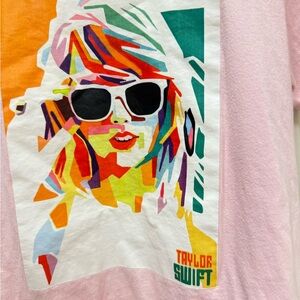 Taylor Swift pink graphic tee T-shirt medium 8